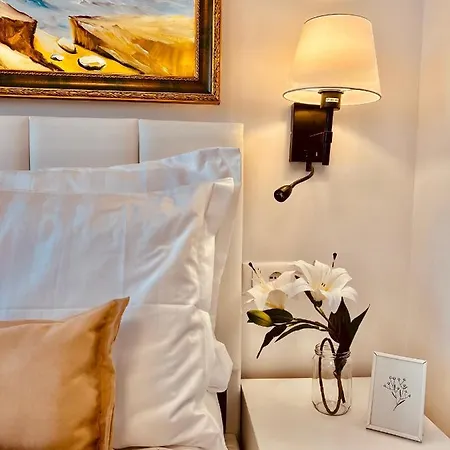 Leo's Garden View Agim Kadrimi *