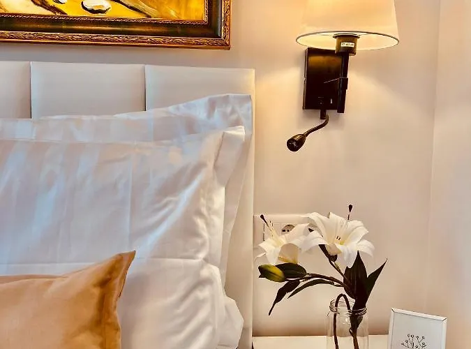 Leo's Garden View Agim Kadrimi *