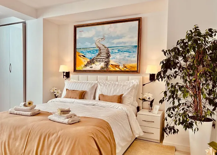 Leo's Garden View Agim Kadrimi Τίρανα